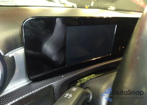 2019 Mercedes-Benz A 220 4Matic z USA, uszkodzony, nr VIN WDD3G4FB3KW018670